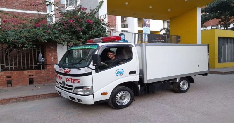 লাশবাহী ফ্রিজিং অ্যাম্বুলেন্স সার্ভিস ঢাকা এয়ারপোর্ট