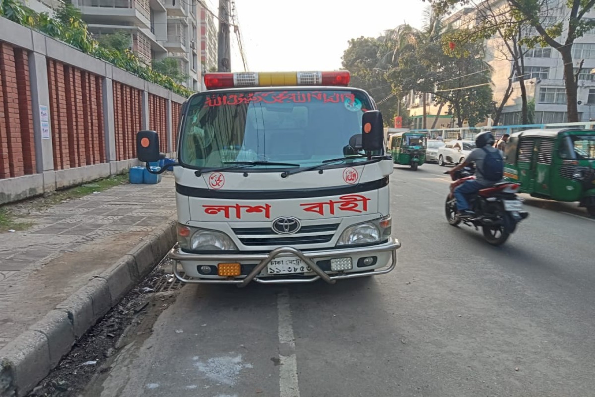 Uttara ambulance